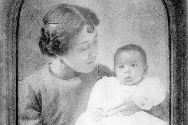 “Mother to Son” by Langston Hughes Analysis – A Closer Look